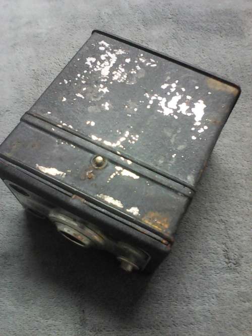 Bilora Synchro Flash Standard Box Camera - Germany (Circa 1949)