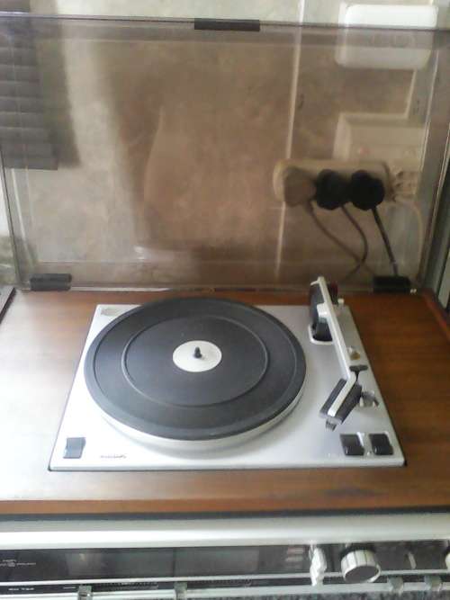 Large Vintage Philips HiFi Stereo Sound Turntable (Circa 1970's)