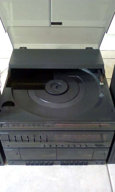 Retro Sharp Turntable And Mini Hi Fi Component System (Includes original speakers)