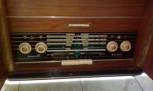 Vintage West German Hammerstein Radiogram On Ball And Claw (Complete and near Mint Condition)