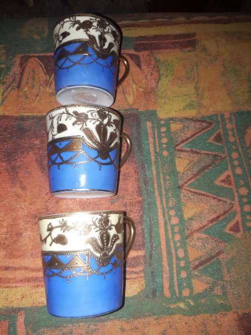 Set of 3 Daimyo Japan Hand Painted In Gold Fine China Saki Cups