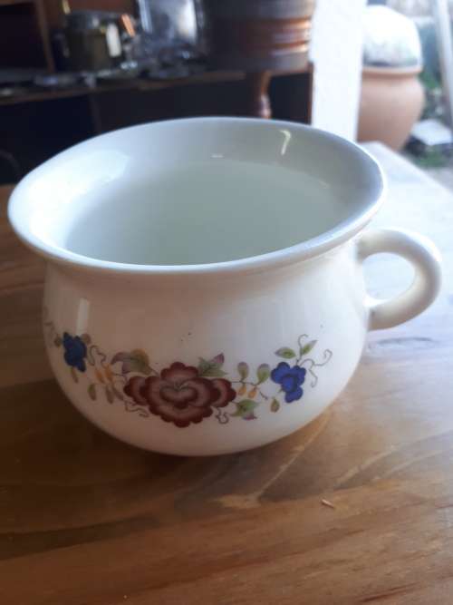 Vintage Hannah Potteries Hand Crafted Bowl