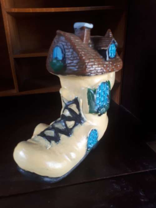 Ceramic Handpainted Shoe House