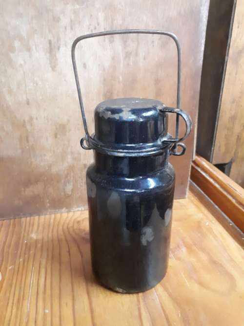 Vintage Enamel Farmhouse Coffee Flask (Original Handle @ Cup)