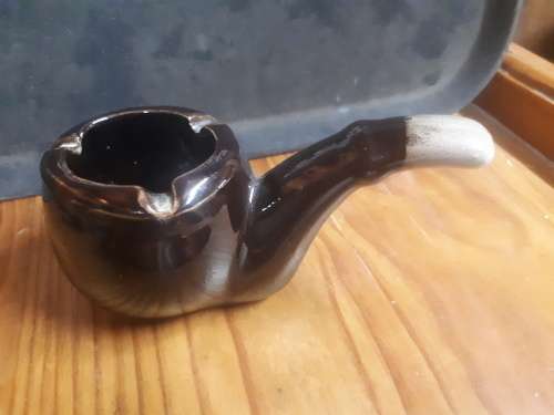 Ceramic Glazed Pipe Shaped Ashtray