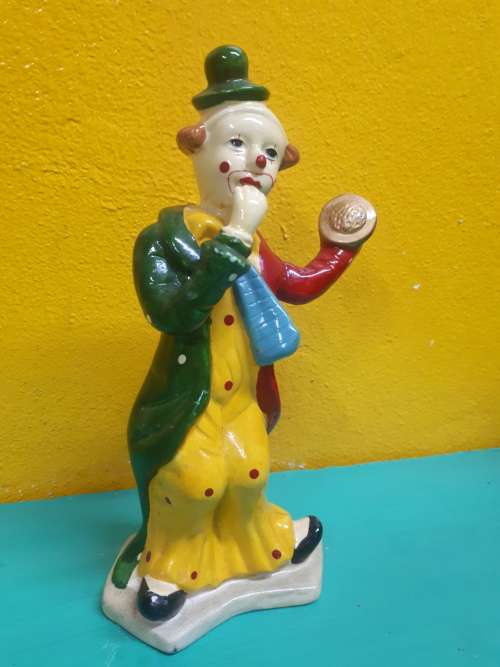 Stunning Highly Detailed Handpainted Ceramic Glazed Clown Figure