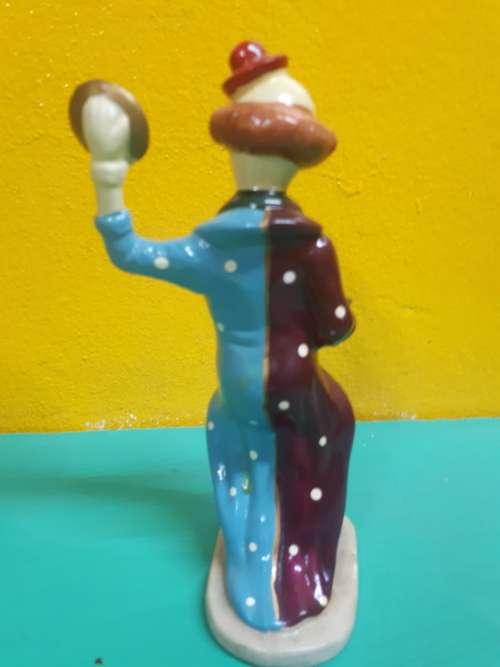 Stunning Highly Detailed Handpainted Ceramic Glazed Clown Figure