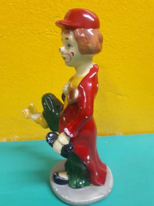 Stunning Highly Detailed Handpainted Ceramic Glazed Clown Figure