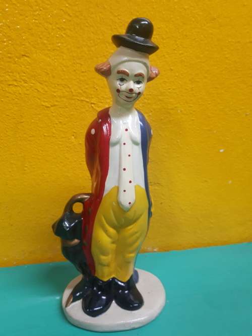 Stunning Highly Detailed Handpainted Ceramic Glazed Clown Figure