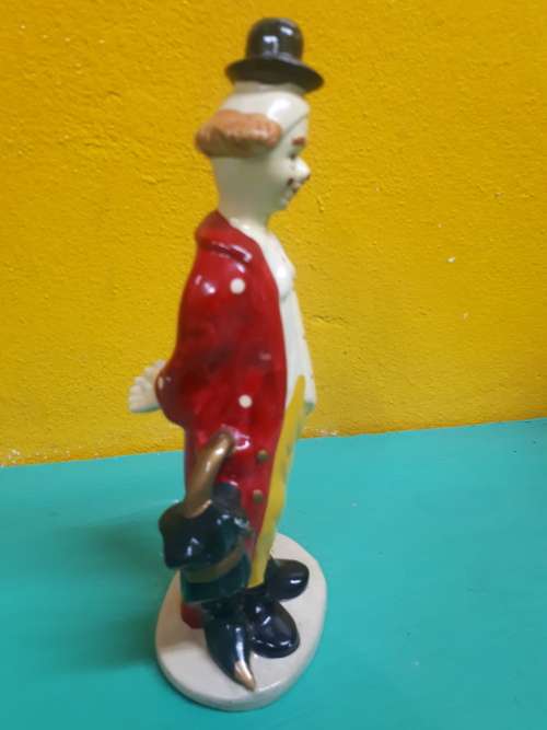 Stunning Highly Detailed Handpainted Ceramic Glazed Clown Figure
