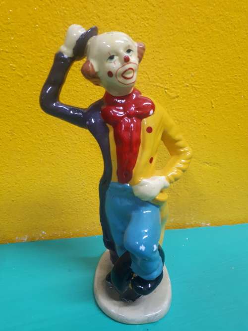 Stunning Highly Detailed Handpainted Ceramic Glazed Clown Figure