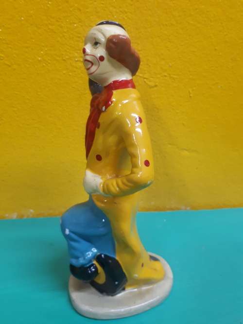 Stunning Highly Detailed Handpainted Ceramic Glazed Clown Figure