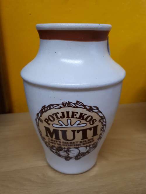 Ceramic Glazed Potjiekos Muti Jar by Mother Earth Pottery