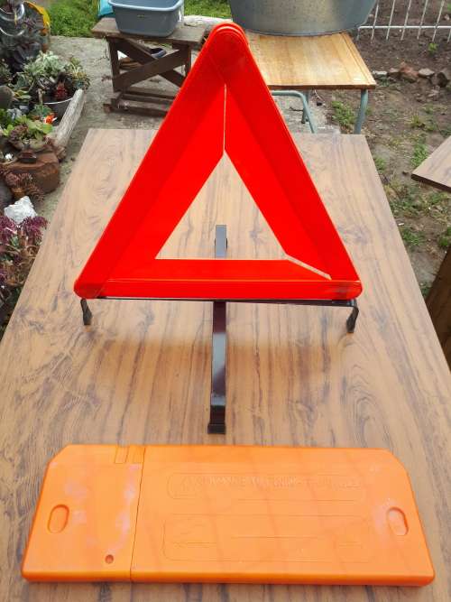 WarnIng Triangle In Plastic Case