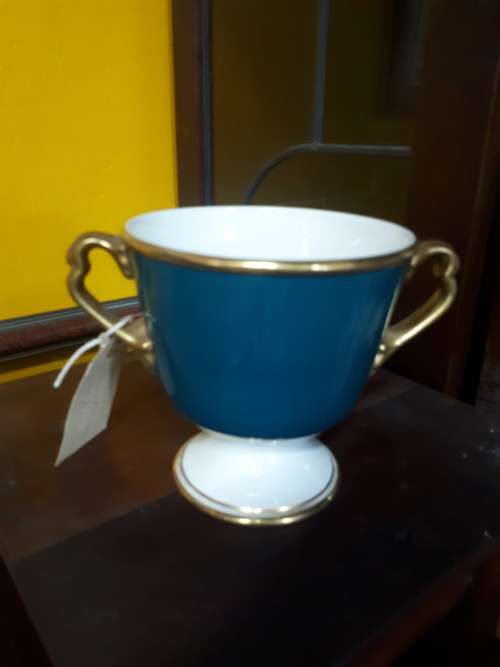 Stunning Vintage Crown Devon Sugar Bowl