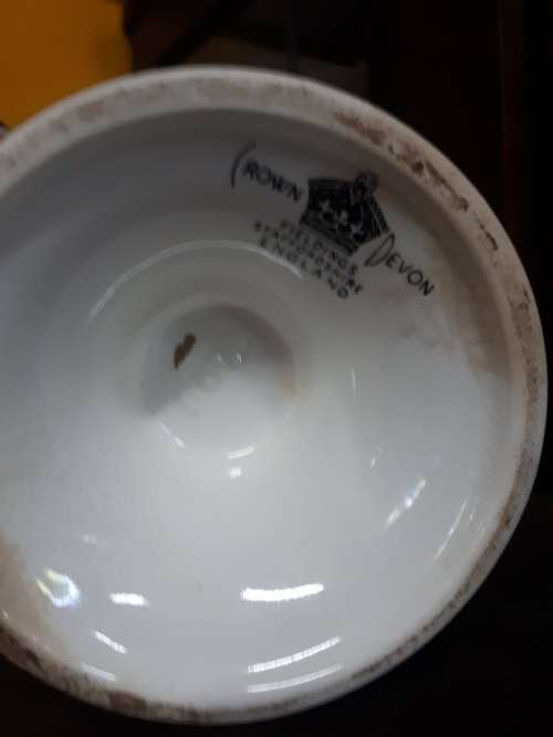 Stunning Vintage Crown Devon Sugar Bowl
