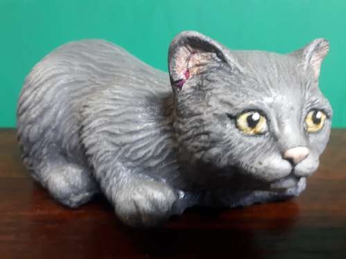 Handpainted Resin Crouching Cat With Torn Ear