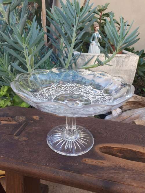 Stunning Vintage Cut Glass Bowl on Pedestal