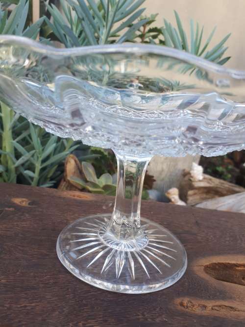 Stunning Vintage Cut Glass Bowl on Pedestal