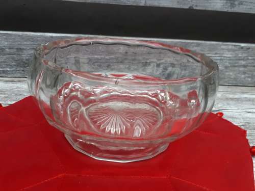 British Registered Glass Bowl Rd 724094 (1917-1929)