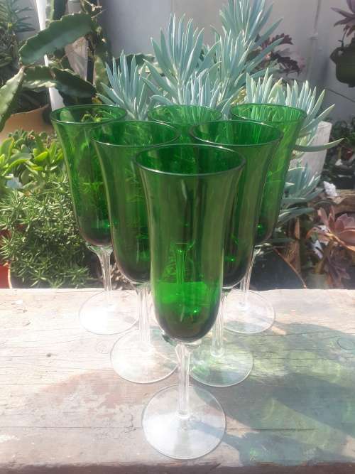 Set of Six Stunning Fluted Emerald Green Champagne Glasses