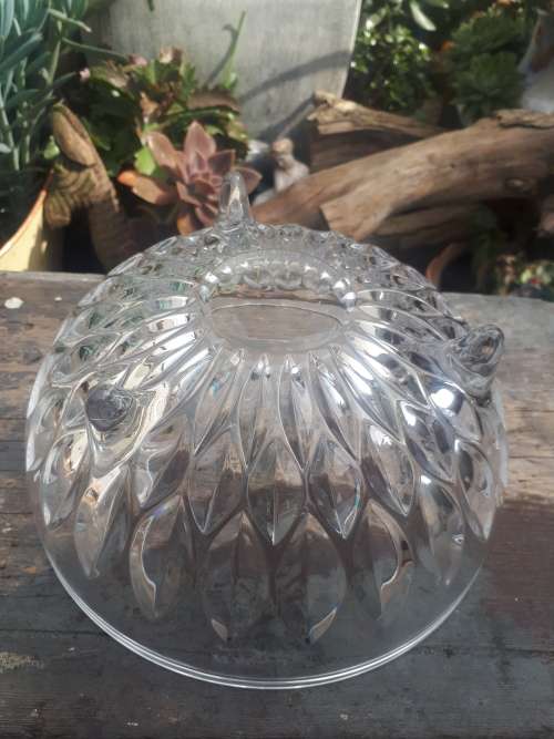 Stunning Crystal Bowl Mounted On Three Legs