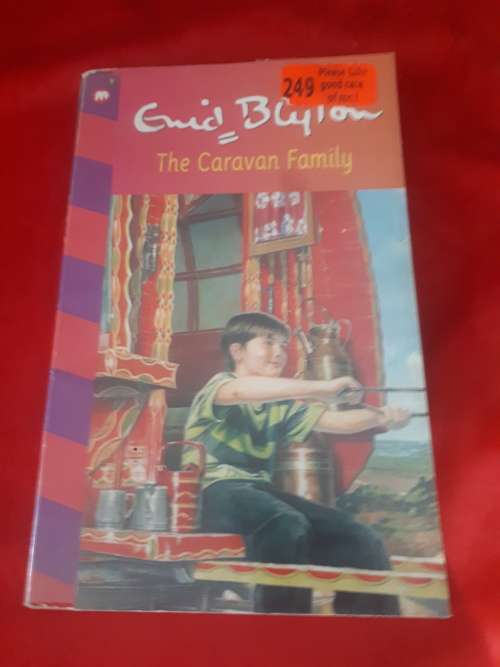Enid Blyton - The Caravan Family Paperback