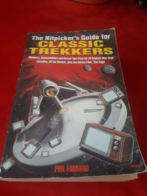 The Nitpickers Guide For Classic Trekkers First Titan Edition 1994 Paperback