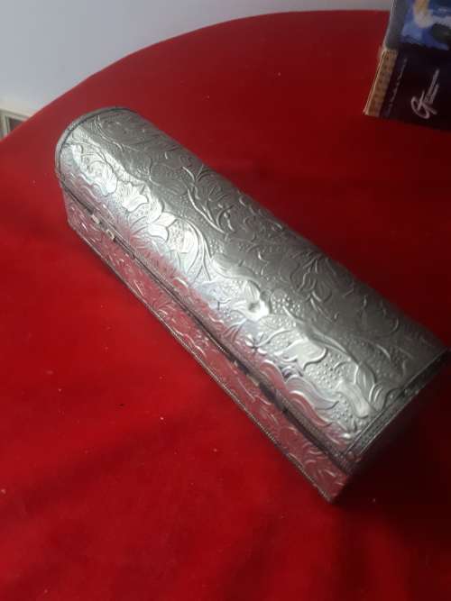 Vintage Plated Scroll Holder