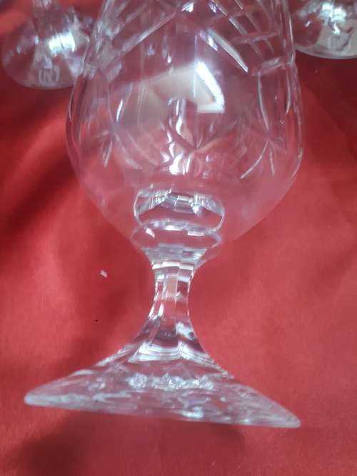 Set of 6 Retro 1980`s Nampak Watermarked Crystal Beer Glasses (Mint Condition)