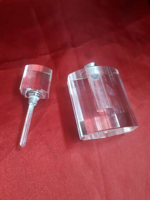 Stunning Vintage Crystal Perfume Bottle with Original Stopper (Mint Condition)