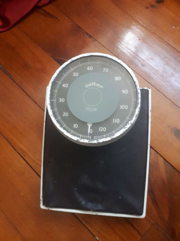 Vintage 1950`s Salter 209 Bathroom Scale