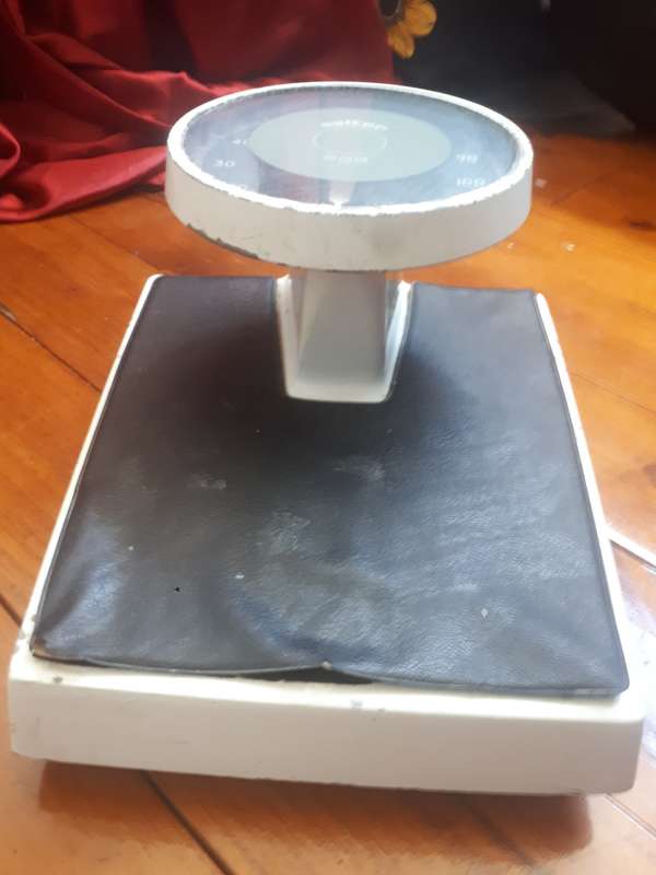Vintage 1950`s Salter 209 Bathroom Scale