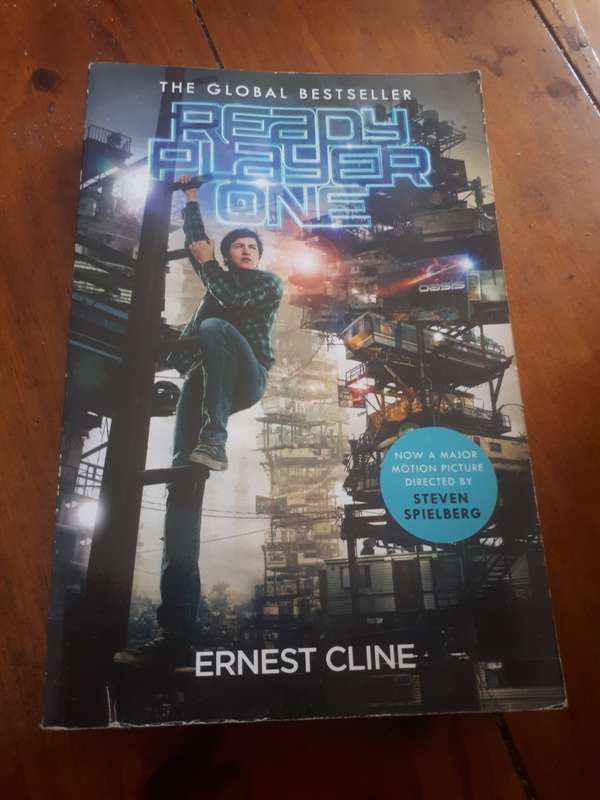 READY PLAYER ONE - 2018 PAPERBACK