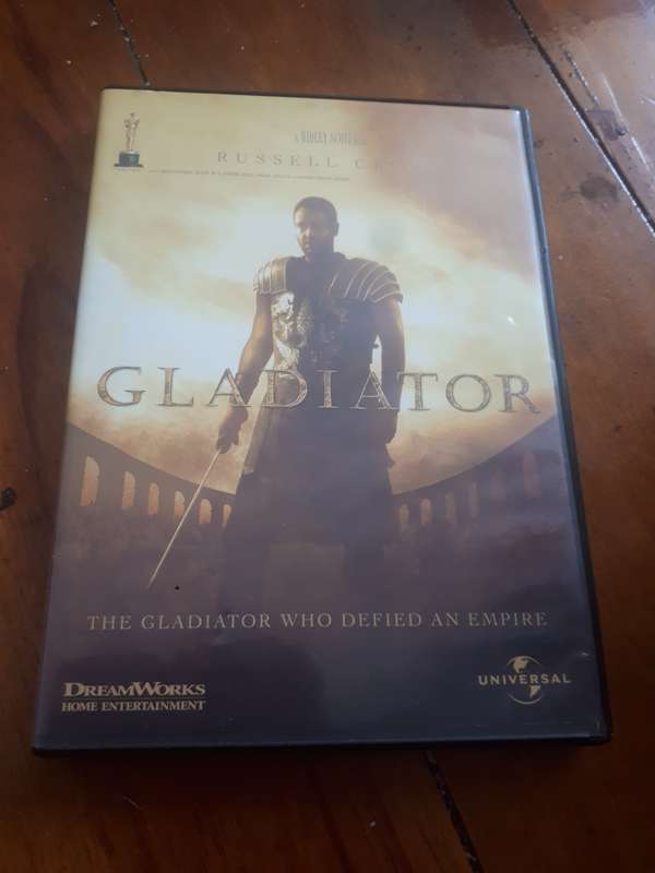 GLADIATOR DVD