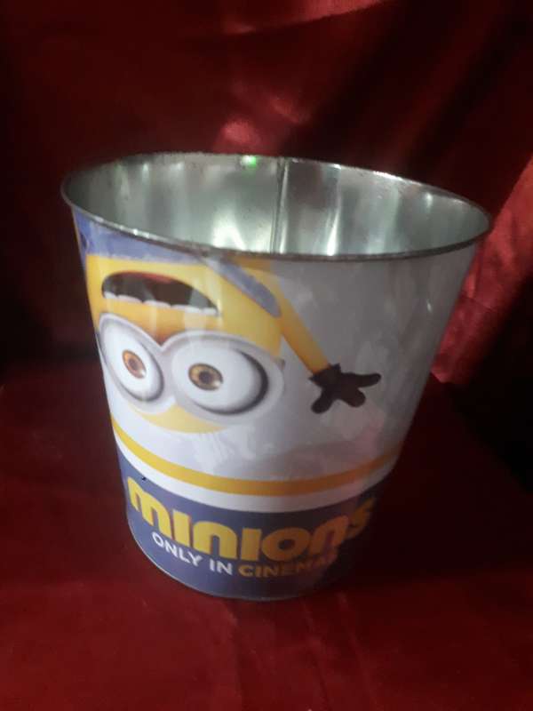 2015 Universal Studios Minions Popcorn Tin
