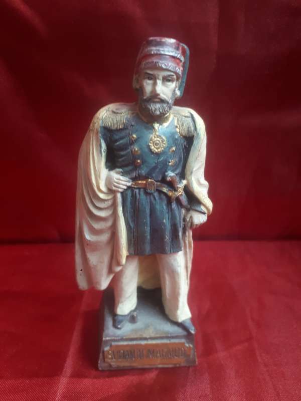 Highly Detailed Handpainted Resin Figure `Sultan H Mahmud` REG 2004 2192