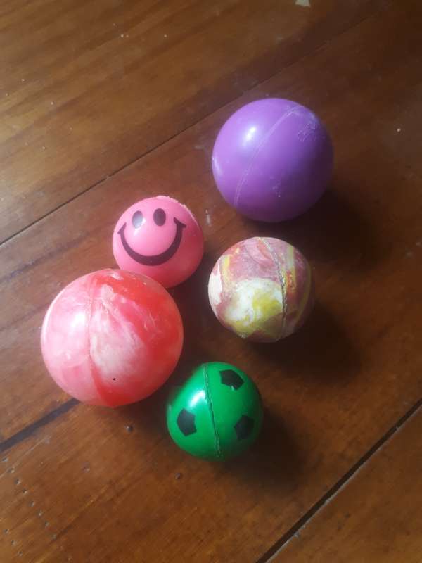 5 x Retro Rubber Bouncing Balls