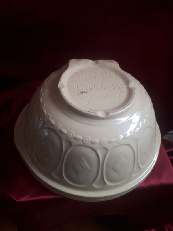Vintage Green & Co Ltd `Gripstand` Ceramic Glazed Mixing Bowl