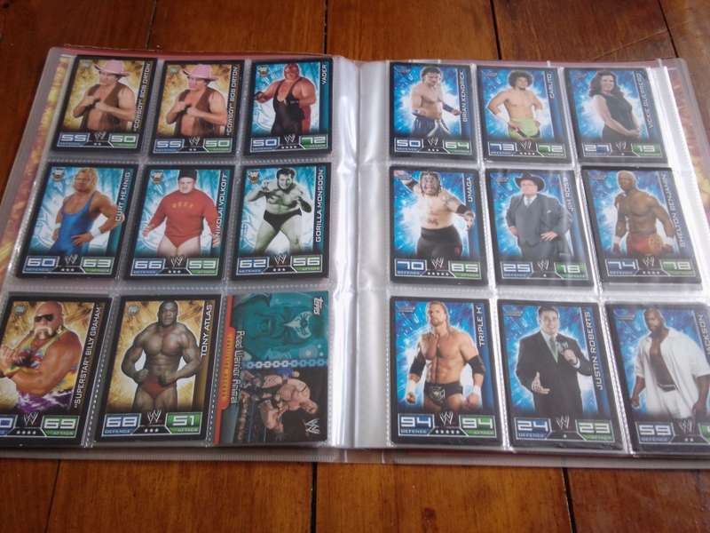 133 X TOPPS SLAM TRADING CARDS + BINDER 2008 WWE