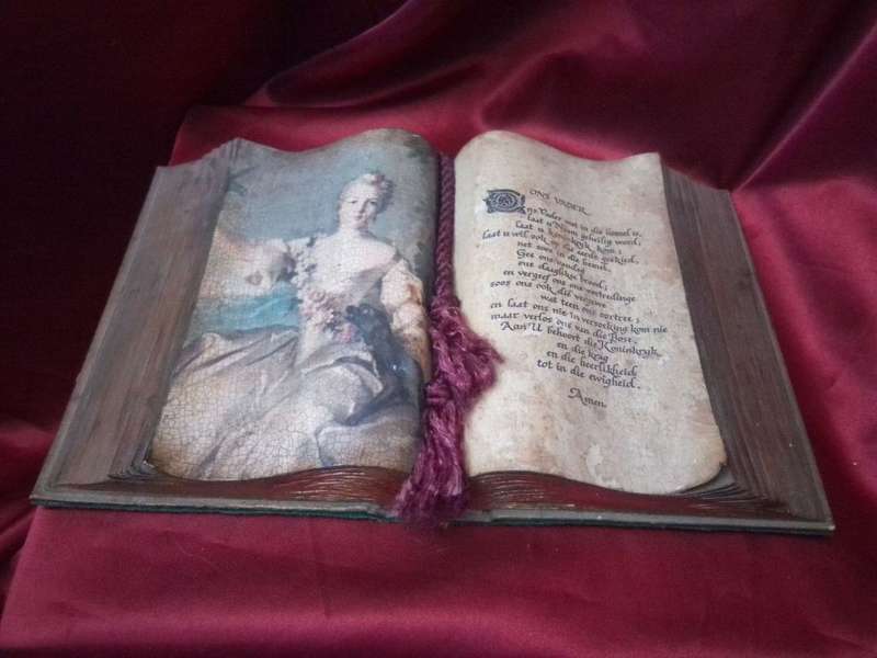 Vintage Lords Prayer (Afrikaans) Book Form Table Display