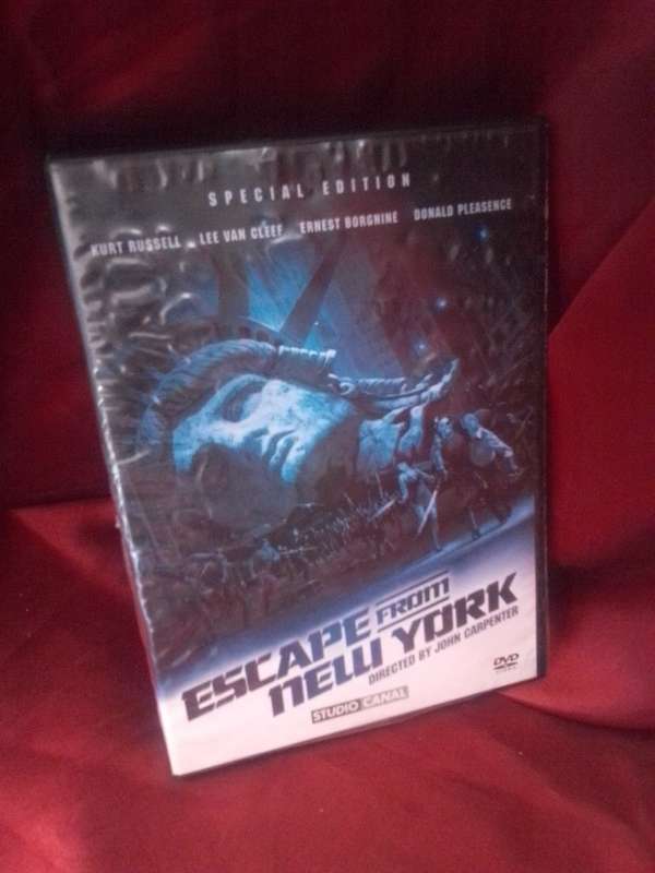 Rare 1981 Escape From New York Special Edition DVD