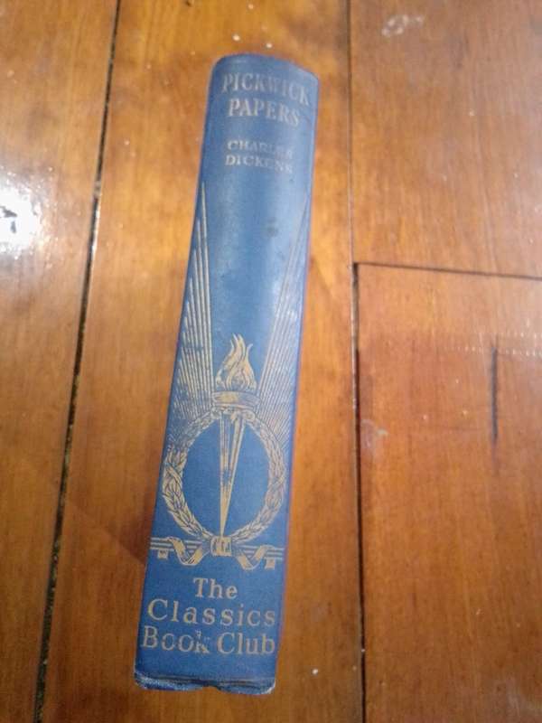 Circa 1937 Charles Dickens The Pickwick Papers Clothcover
