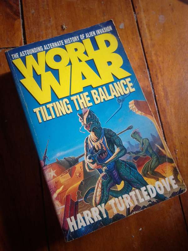 WORLD WAR - HARRY TURTLEDOVE 1995 PAPERBACK