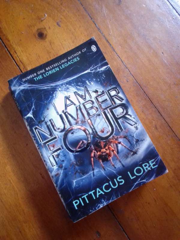 I am number Four - Pittacus Lore 2011 Paperback