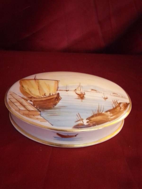 Vintage Limoges France Porcelain Powder Box