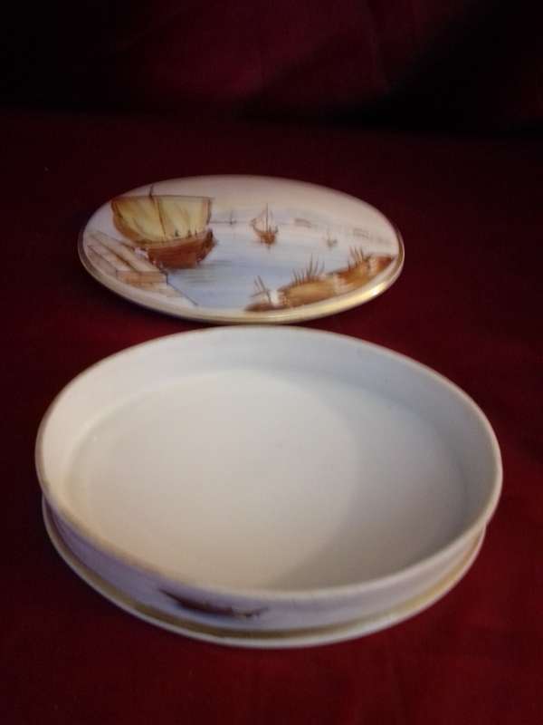 Vintage Limoges France Porcelain Powder Box