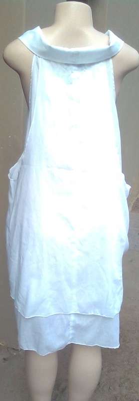 BEAUTIFUL WHITE DRESS - SIZE: MEDIUM