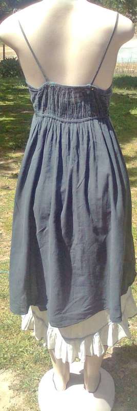 BEAUTIFUL LADIES DRESS - SIZE:  LARGE