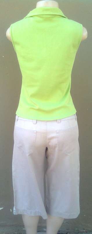 LADIES LONG SHORT PLUS A FREE T-SHIRT - SIZE: 34